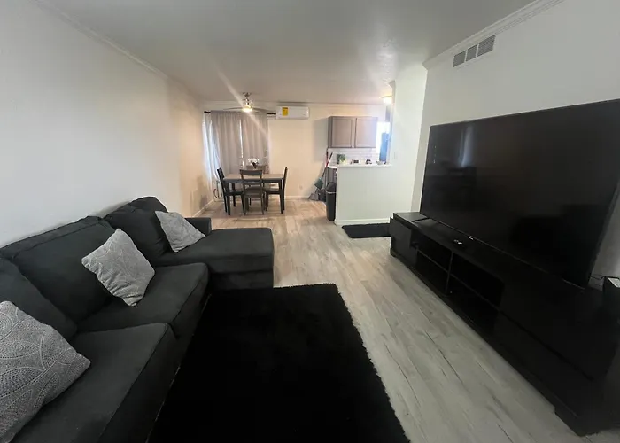 Apartment Renovated Downtown