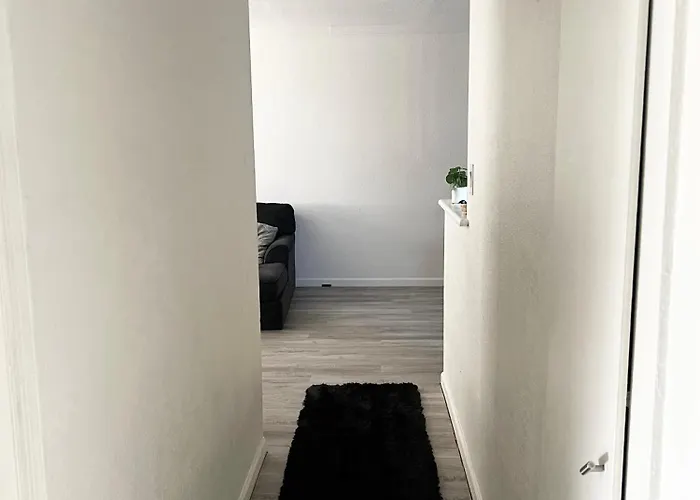 Renovated Downtown Appartamento